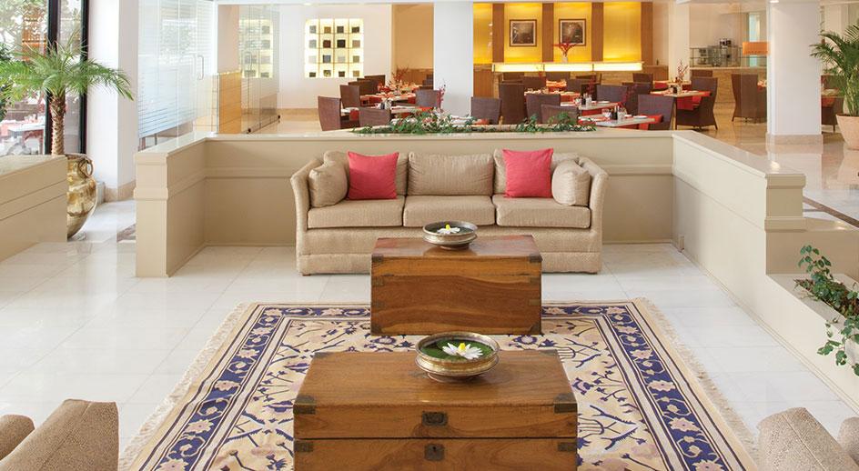 Trident Chennai Otel Dış mekan fotoğraf The lobby