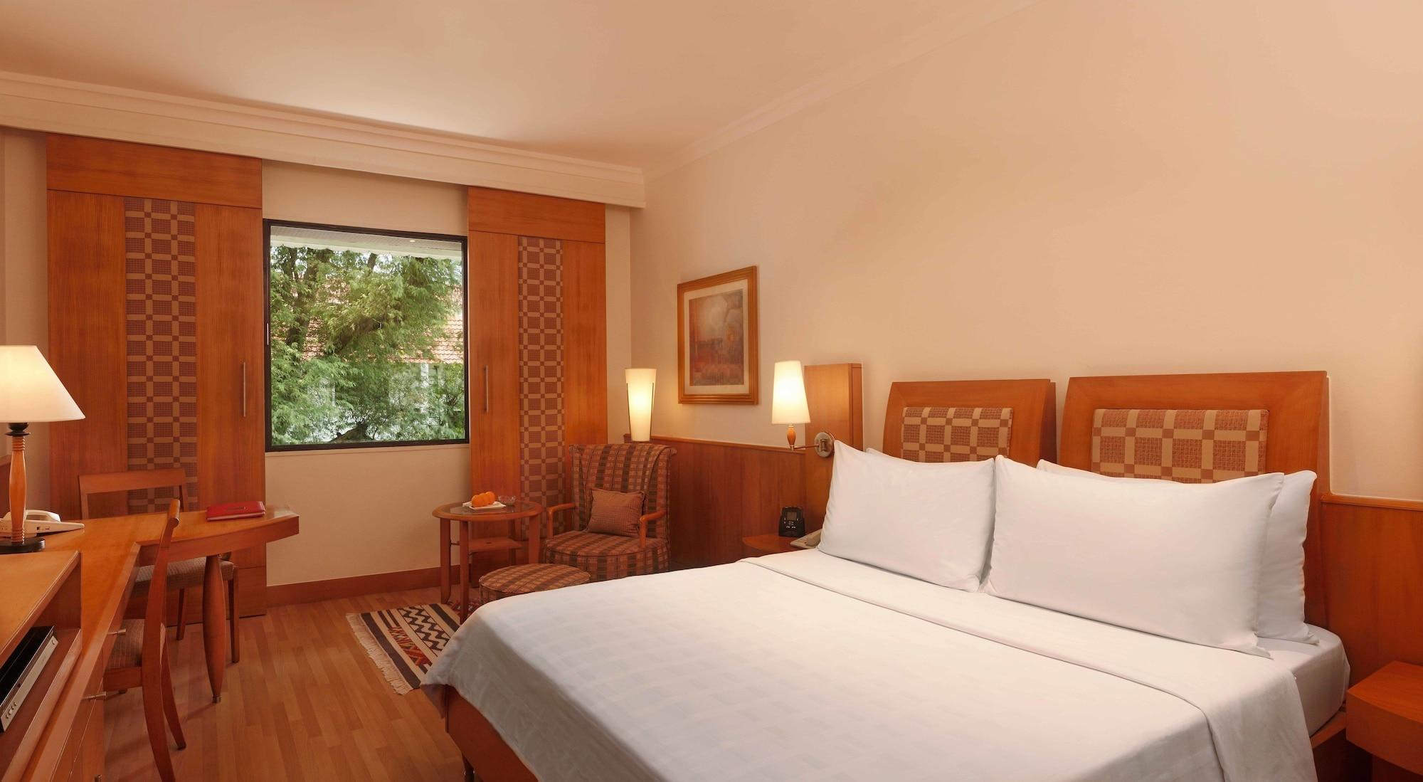 Trident Chennai Otel Dış mekan fotoğraf A room at the Taj Bengal