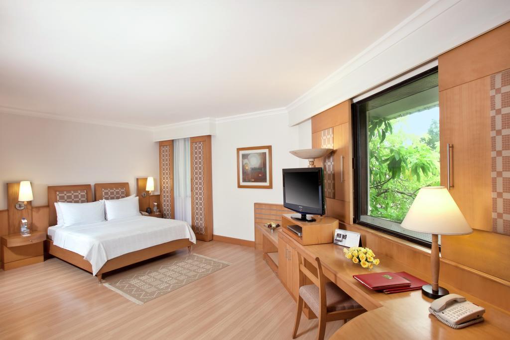 Trident Chennai Otel Dış mekan fotoğraf A room at the Taj Bengal