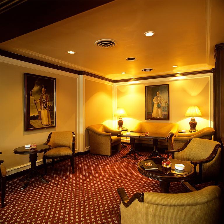 Trident Chennai Otel Dış mekan fotoğraf The lounge at the airport