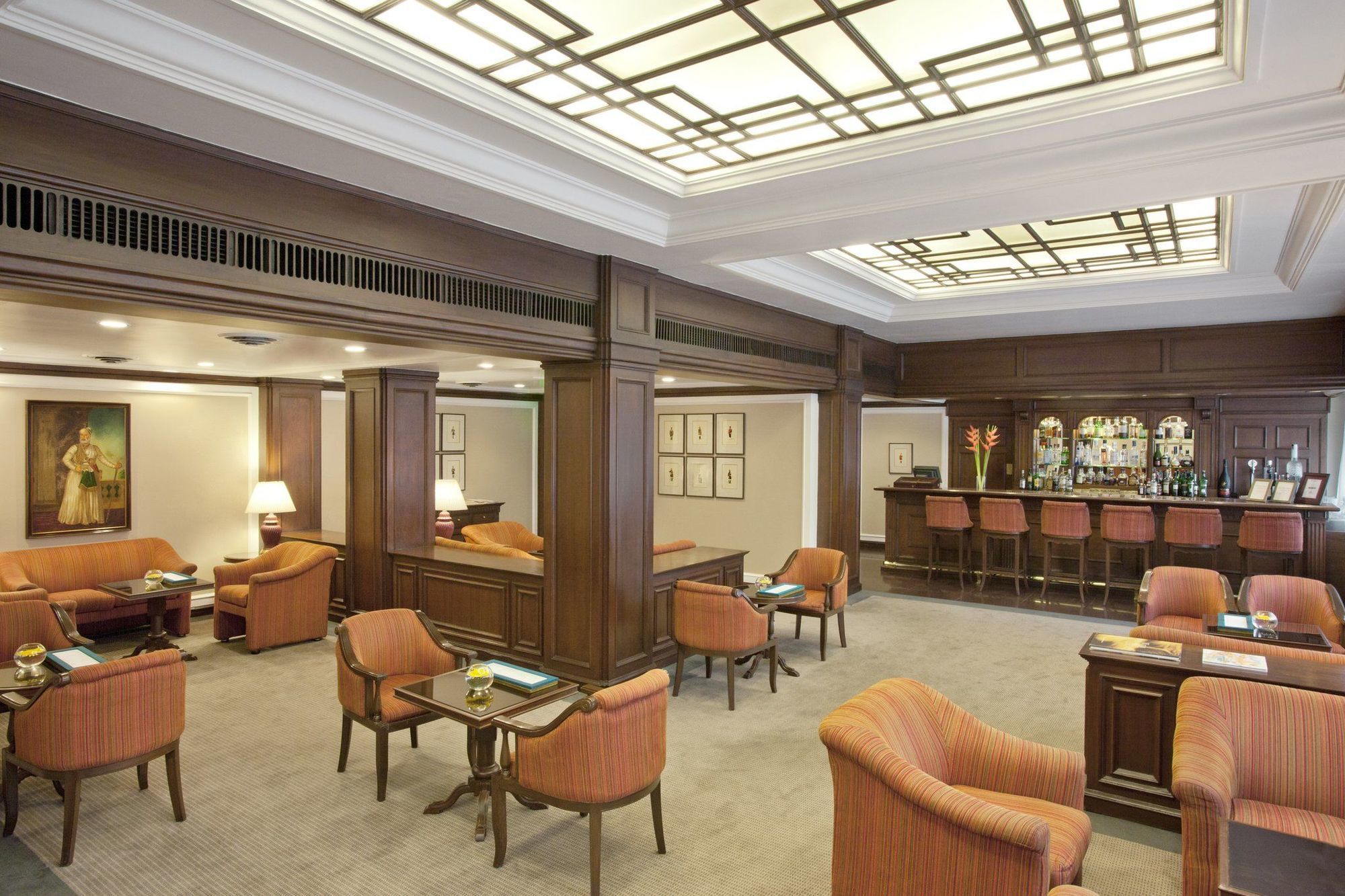 Trident Chennai Otel Restoran fotoğraf The lounge at the airport